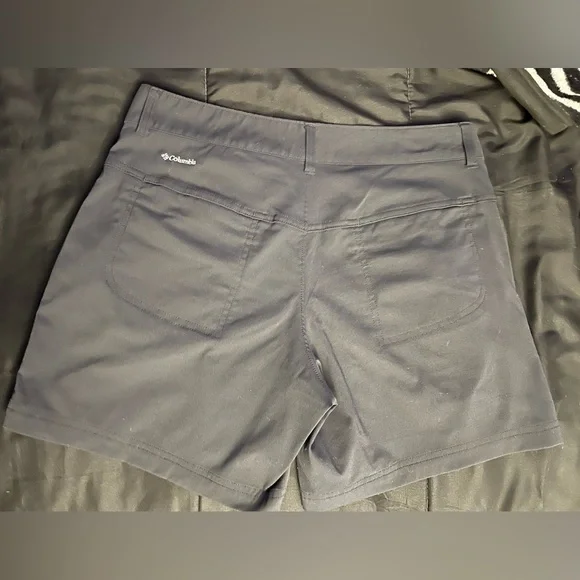 Women's Columbia Omni-Shield Hiking Shorts - Picture 2 of 7